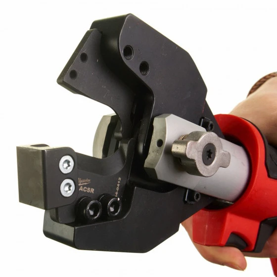 COUPE CÂBLE MILWAUKEE FORCELOGIC 18V 2,0AH AVEC MACHOIRES ELECTRICIEN LIVRÉ AVEC 1 BATTERIE ET CHARGEUR EN COFFRET M18 HCCS-201C - 4933451196 – Image 4